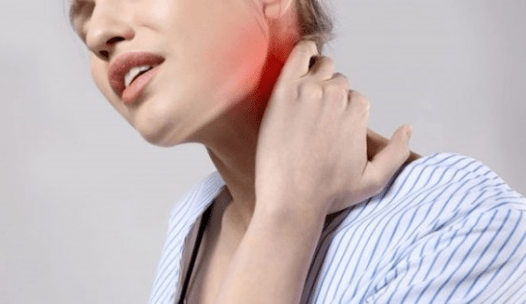 With osteochondrosis, neck and shoulder pain appears
