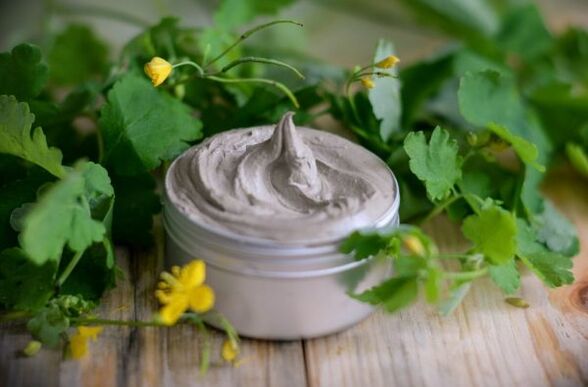 Homemade rub for the knee joint with gonarthrosis